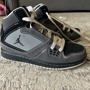 Boys Nike Jordans 3.5Y